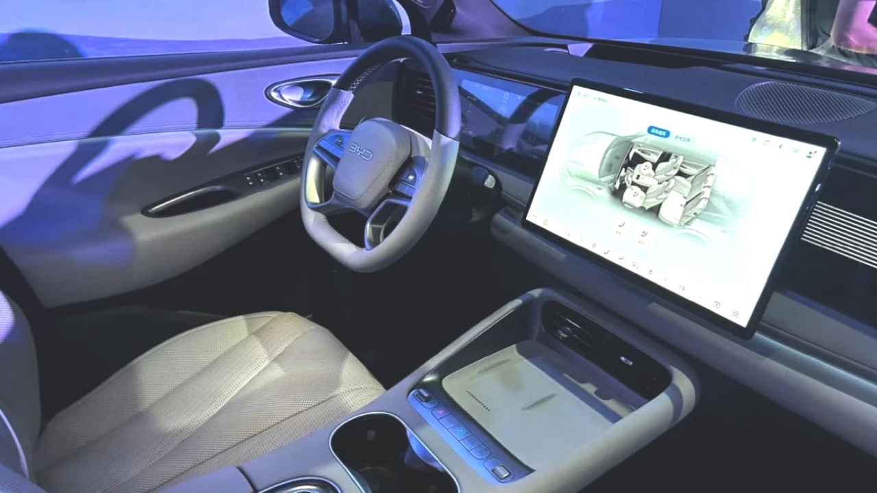 BYD'nin Yeni SUV'si Sea Lion 06 Tanıtıldı! 100 km'de Sadece 3.5 Litre Tüketimle Dikkat Çekiyor!