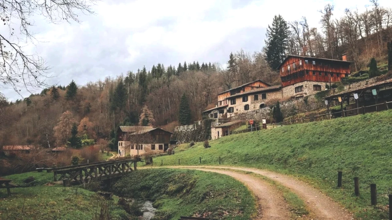 Fransa'da Kiralık Ev Fırsatı! Sadece 1 Euro'ya Ulaşıma Açık Ev Kampanyası Başladı!