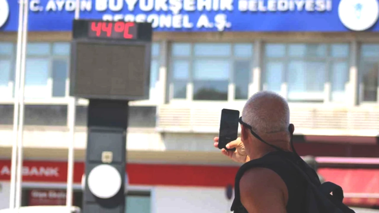 Meteoroloji Uyardı: Sıcaklıklar Tehlikeli Derecelere Yükseliyor! 45 Dereceye Dikkat!