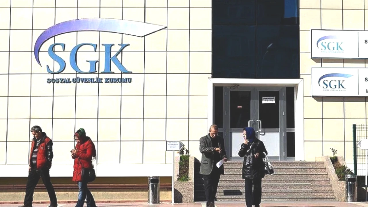 Emeklilere Özel: SGK'dan 3 Maaş Nasıl Alınır? İşte Bilmeniz Gerekenler!