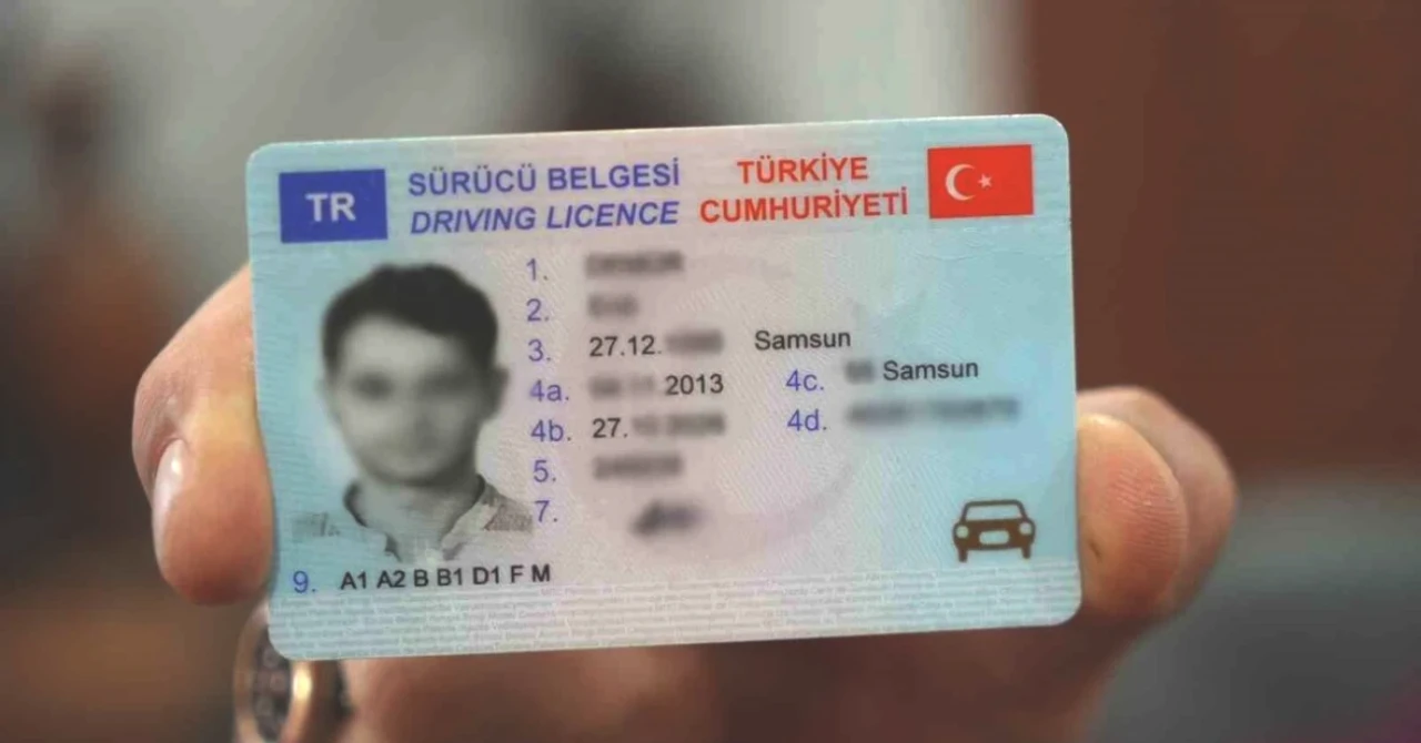 Ehliyet Yenileme İçin Son Fırsat! Ücret 15 TL’den 7.438 TL’ye Yükseliyor!