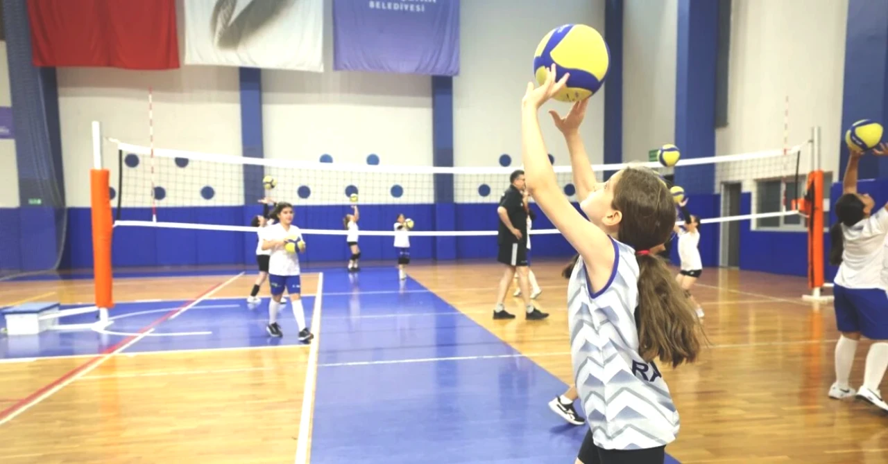 Büyük Fırsat! İBB Spor Okulları Kayıtları Devam Ediyor: İşte Detaylar ve Kimler Başvurabilir?