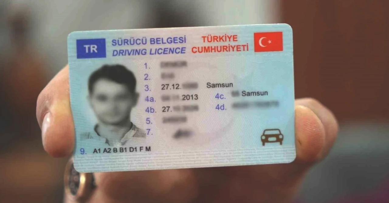 Ehliyet Yenileme İçin Son Gün! Ağustos'ta Ücretler 15 TL'den 7.438 TL'ye Yükseliyor!