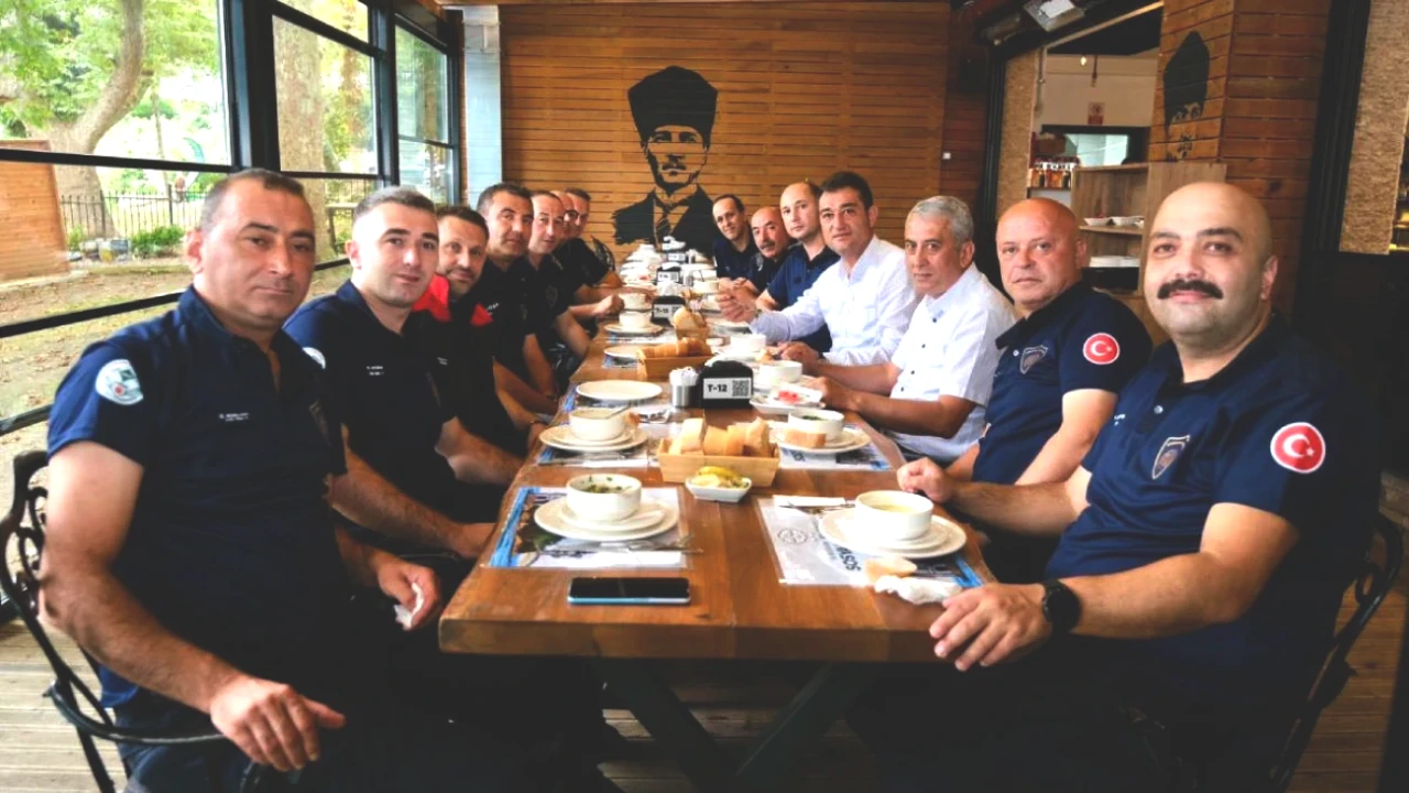 Başkan Köse, Karabük İtfaiye Ekipleriyle Özel Yemekle Bir Araya Geldi!