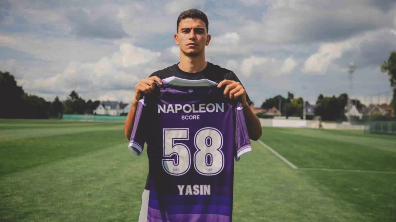 **Kasımpaşa'dan Aston Villa'ya Transfer Olan Yasin Özcan, Belçika'da Yeni Bir Sayfa Açtı!**