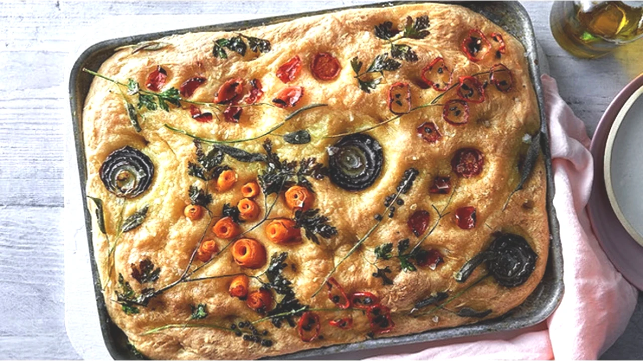 Focaccia Ekmek Yapımında Pratik İpuçları: Dışı Çıtır, İçi Yumuşak Tarifi!