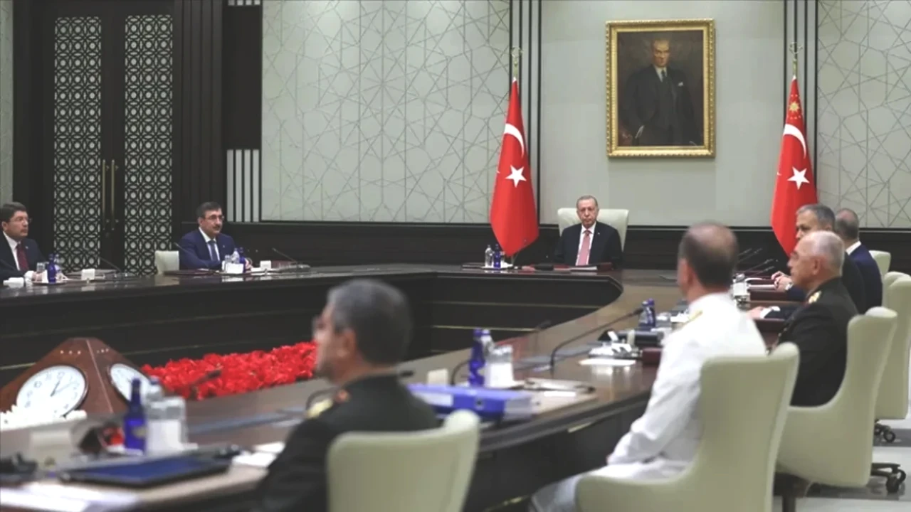 YAŞ Beştepe'de Bir Araya Geliyor: TSK'daki General Sayısı Artış Gösteriyor!