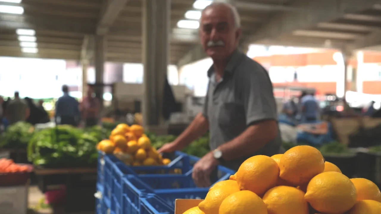Limon Fiyatları Zirveye Ulaşınca Çay Keyfine Veda! Düğünlerde Limon Yerine Ne Kullanacak?