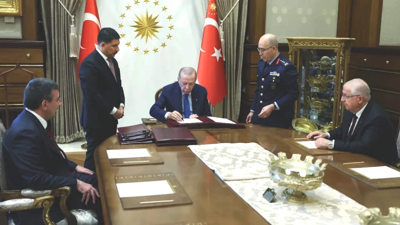 Cumhurbaşkanı Onayladı! YAŞ Kararları Resmi Gazete'de Yayınlandı